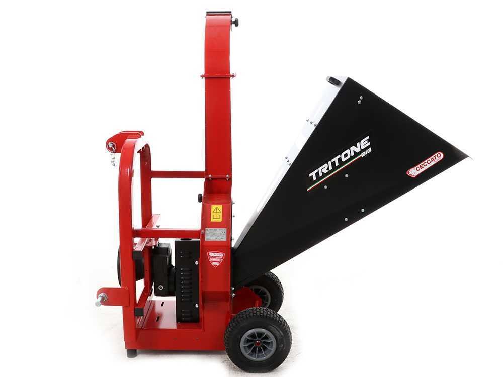 ceccato tritone big pto broyeur de branches à tracteur avec raccord à 3 points